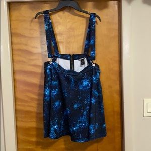 Hot Topic plus galaxy suspender skirt